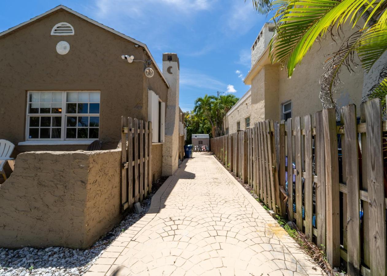 Bike To Beach-Spacious With Patio Bbq & Game Room Hallandale Beach Extérieur photo