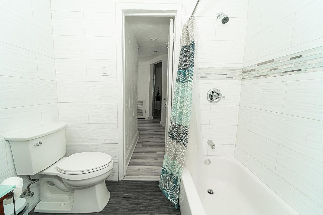 Bike To Beach-Spacious With Patio Bbq & Game Room Hallandale Beach Extérieur photo